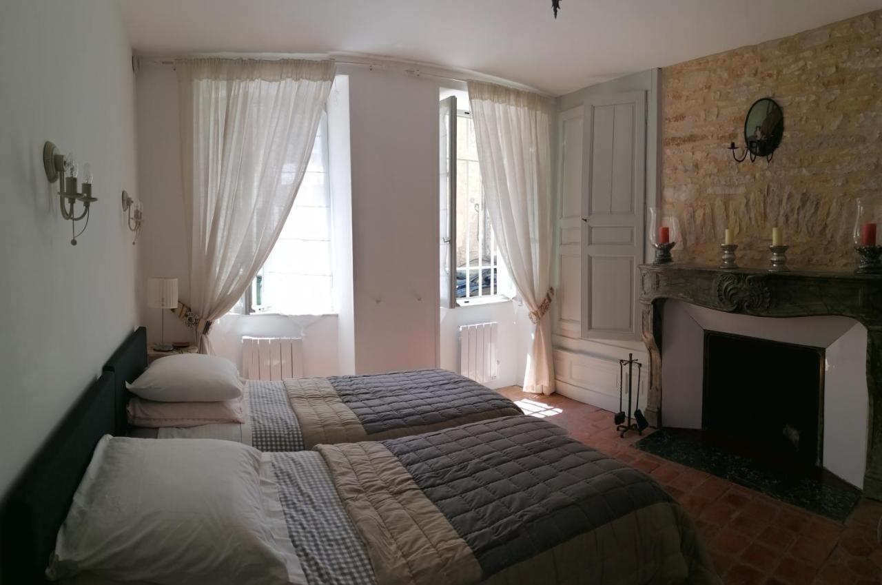 Le Tabellion Bed & Breakfast Noyers-sur-Serein Exterior photo