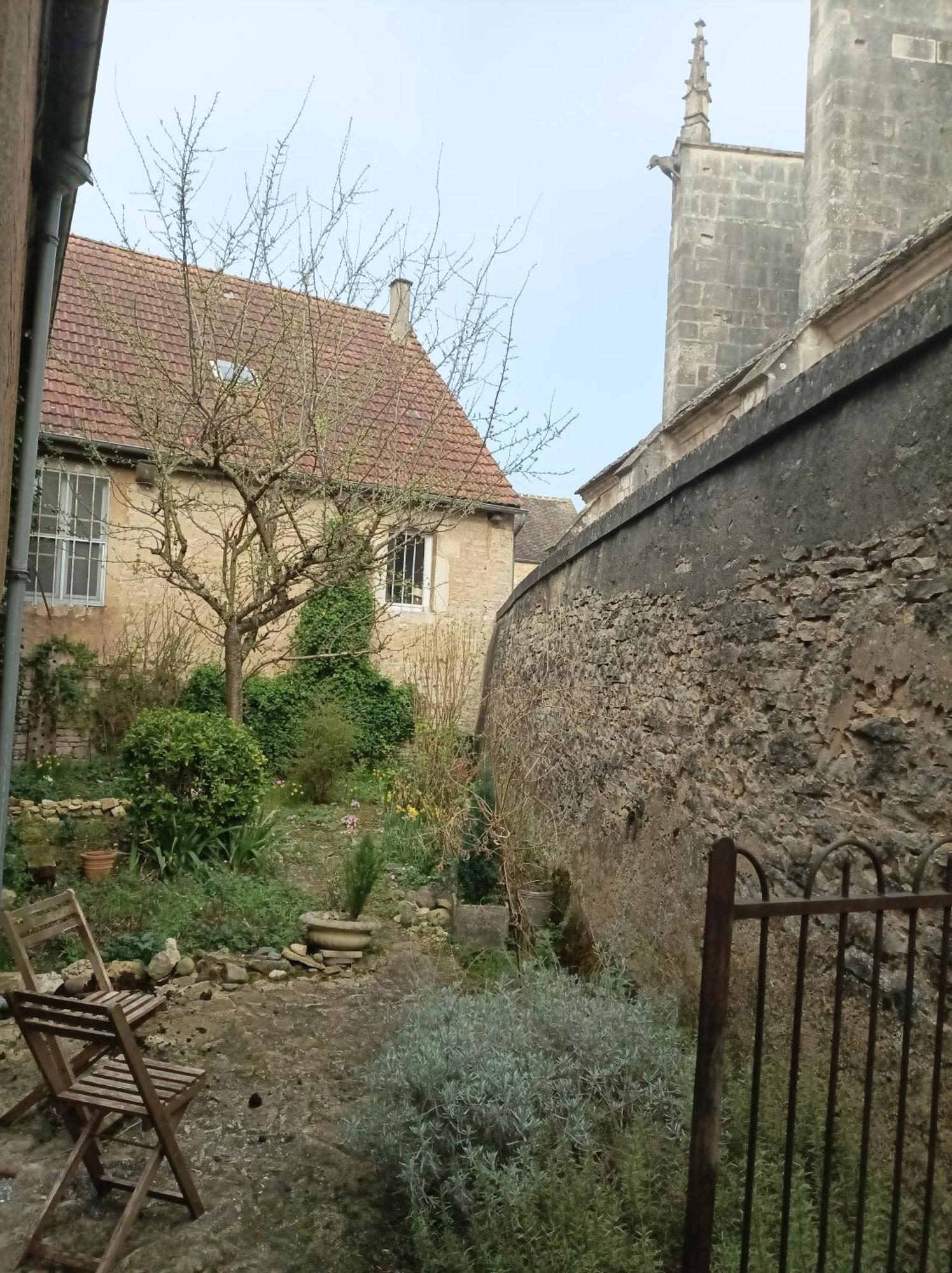 Le Tabellion Bed & Breakfast Noyers-sur-Serein Exterior photo